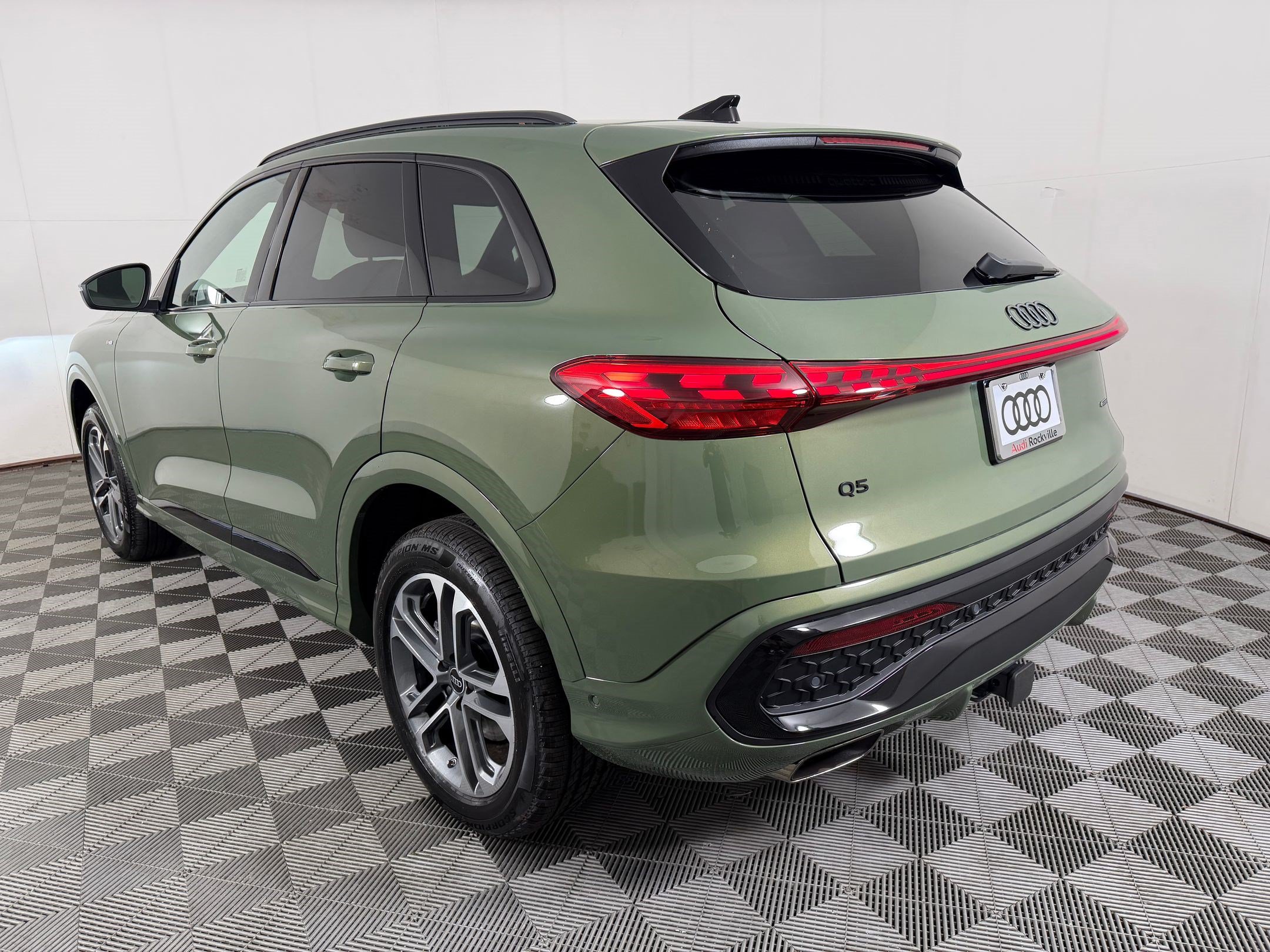 New 2026 Audi Q5 2.0T AWD/4WD image 3