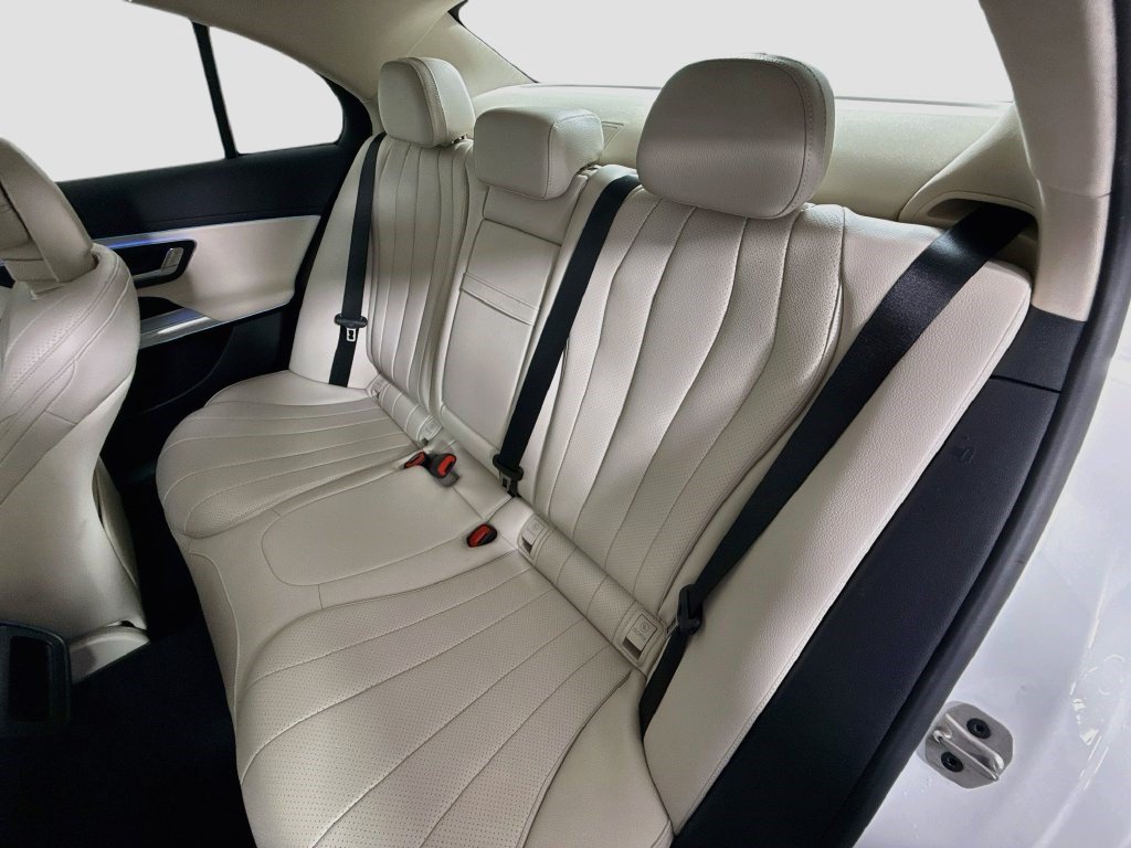 Used 2026 Mercedes-Benz E 350 Sedan image 23