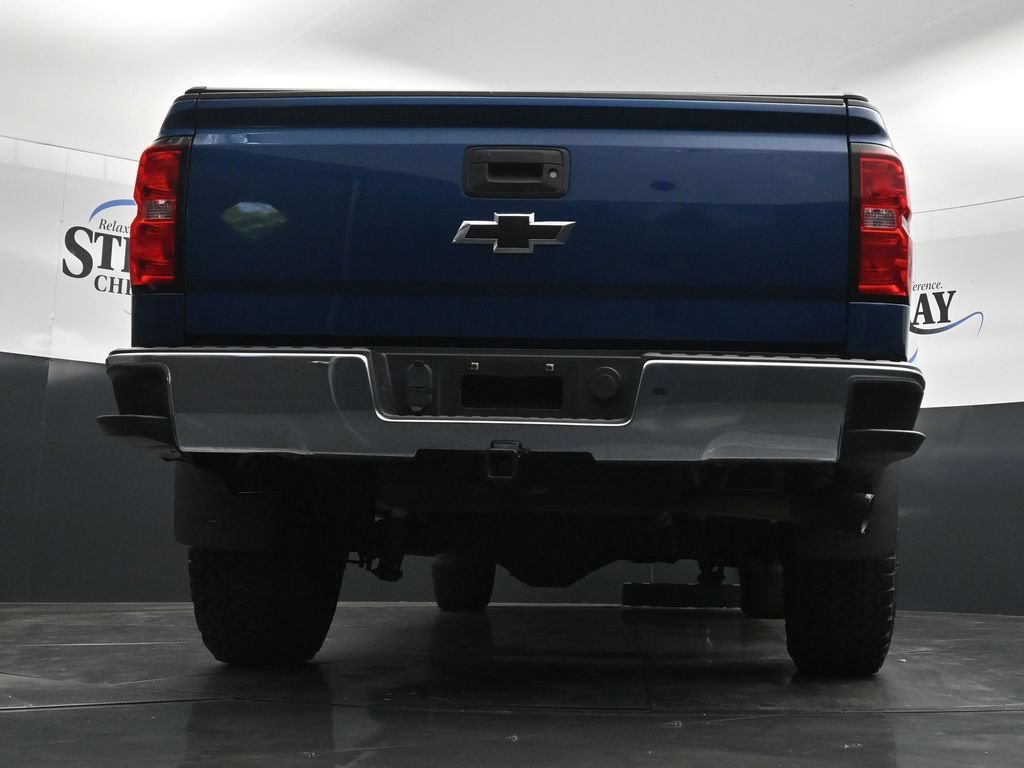 Used 2018 Chevrolet Silverado 1500 LT w/ All Star Edition AWD/4WD image 31