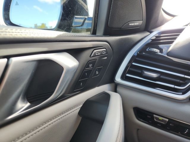 Used 2022 BMW X6 M image 47