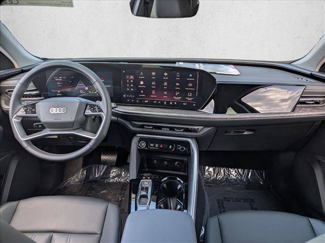Used 2025 Audi Q5 Premium w/ Convenience Package AWD/4WD image 21