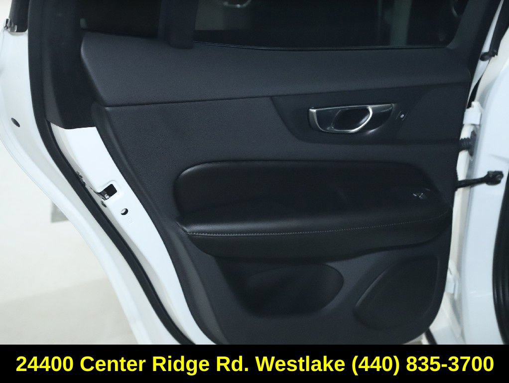 Used 2022 Volvo S60 T8 R-Design Expression AWD/4WD image 13