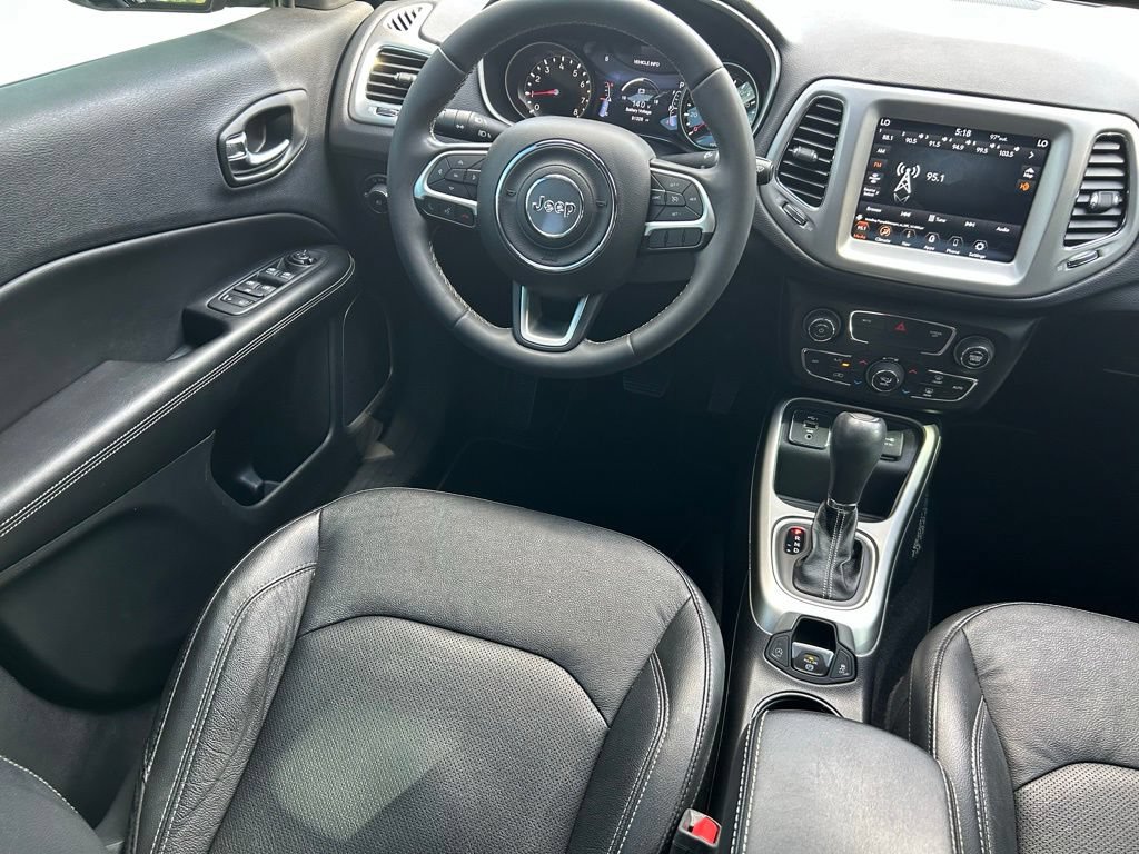 Used 2021 Jeep Compass Latitude FWD image 9