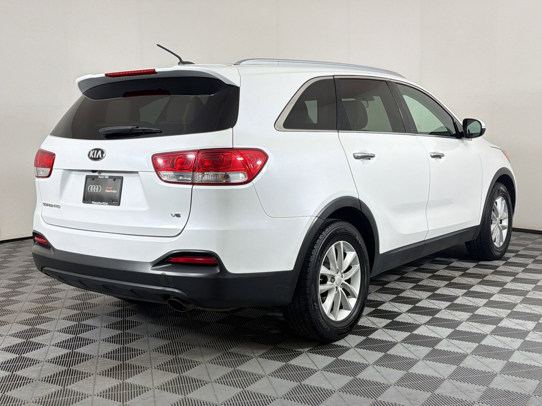 Used 2016 Kia Sorento LX FWD image 9