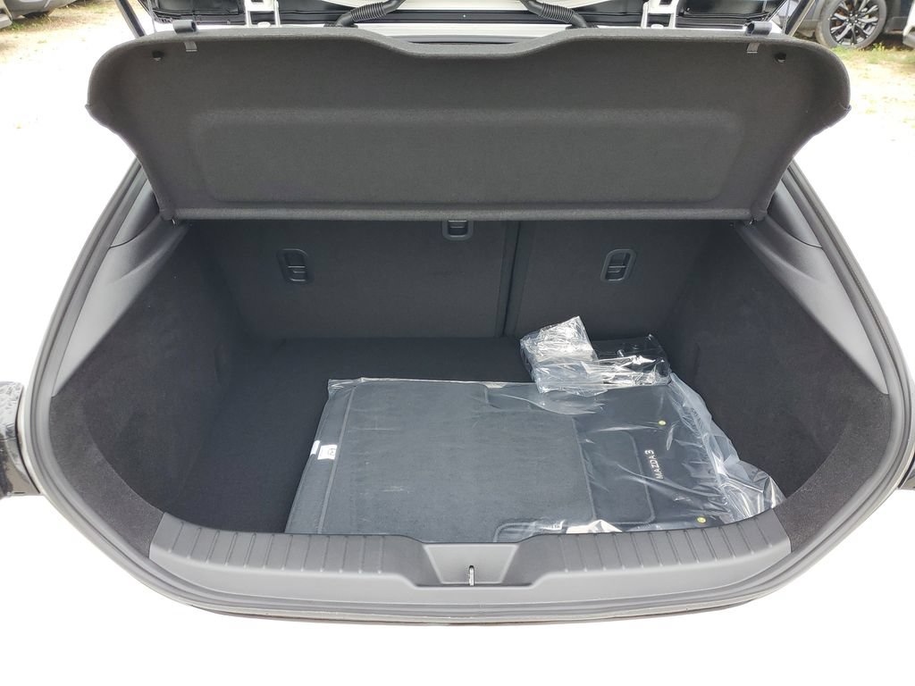 New 2026 MAZDA MAZDA3 s FWD image 7