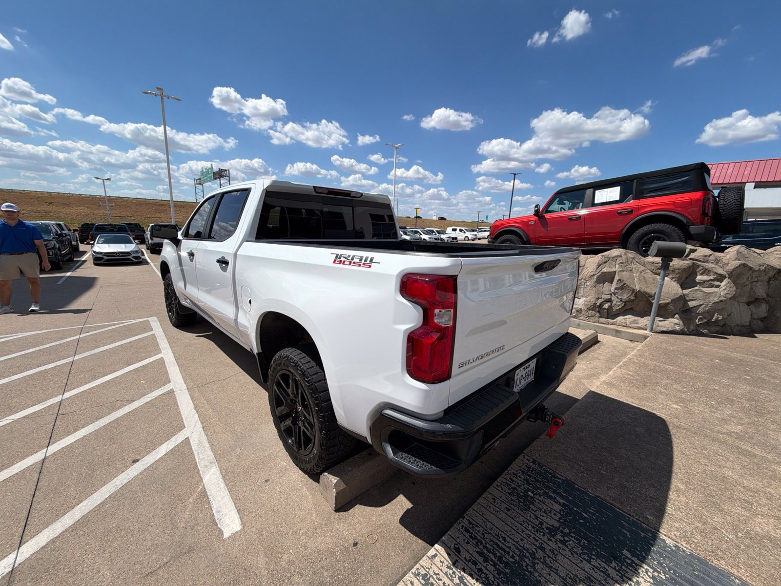 Used 2024 Chevrolet Silverado 1500 LT Trail Boss w/ Convenience Package II AWD/4WD image 3