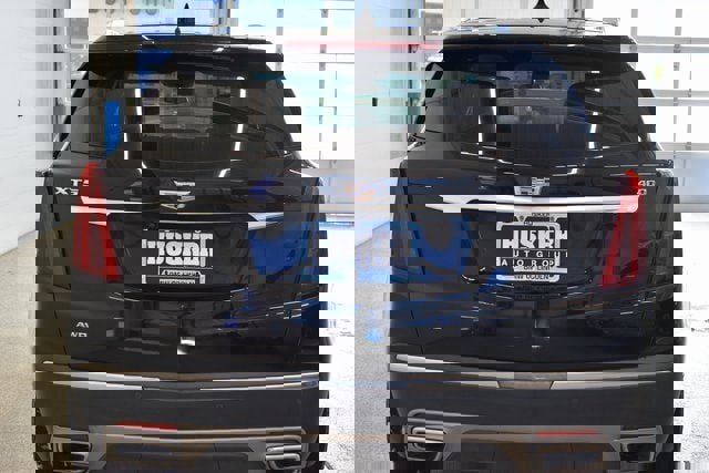 Used 2021 Cadillac XT5 Premium Luxury image 11