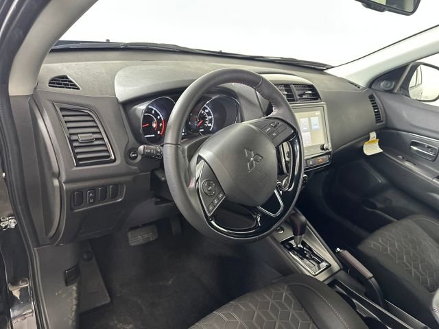 Used 2024 Mitsubishi Outlander Sport LE image 13