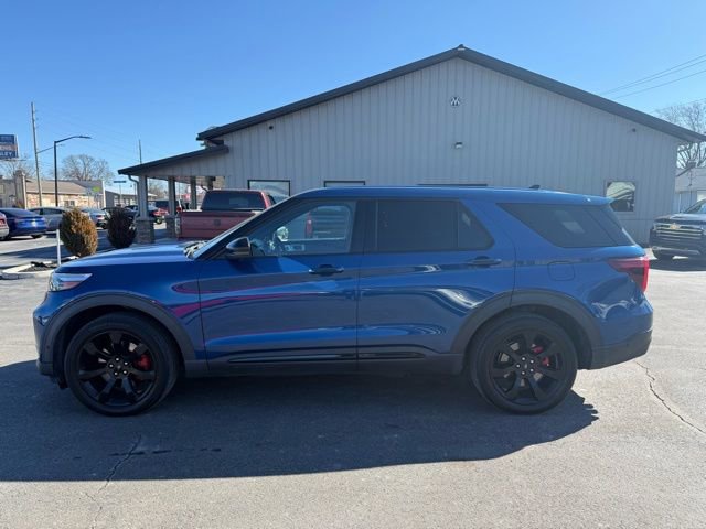 Used 2021 Ford Explorer ST w/ Equipment Group 401A image 2