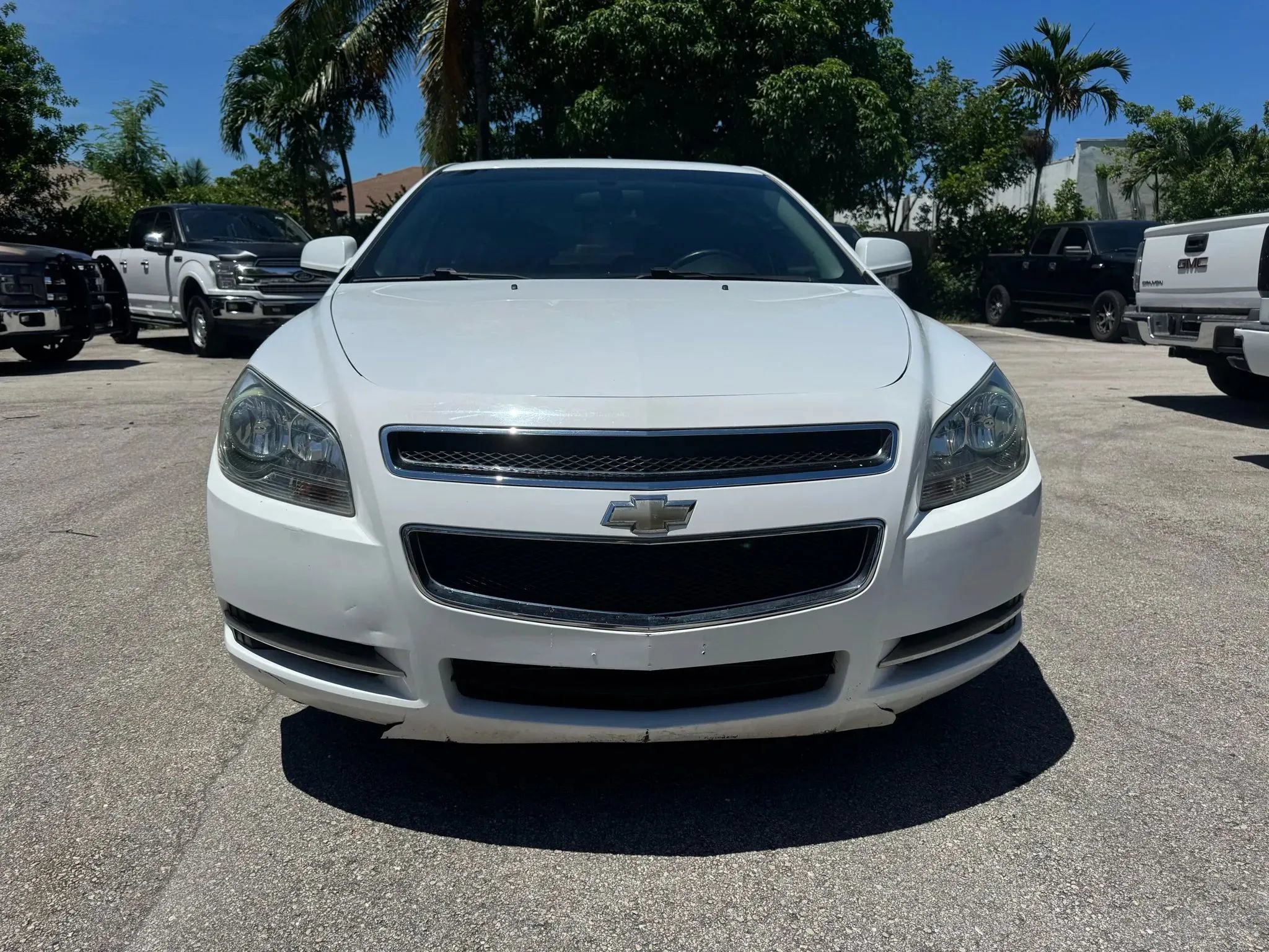 Used 2010 Chevrolet Malibu LT FWD image 2