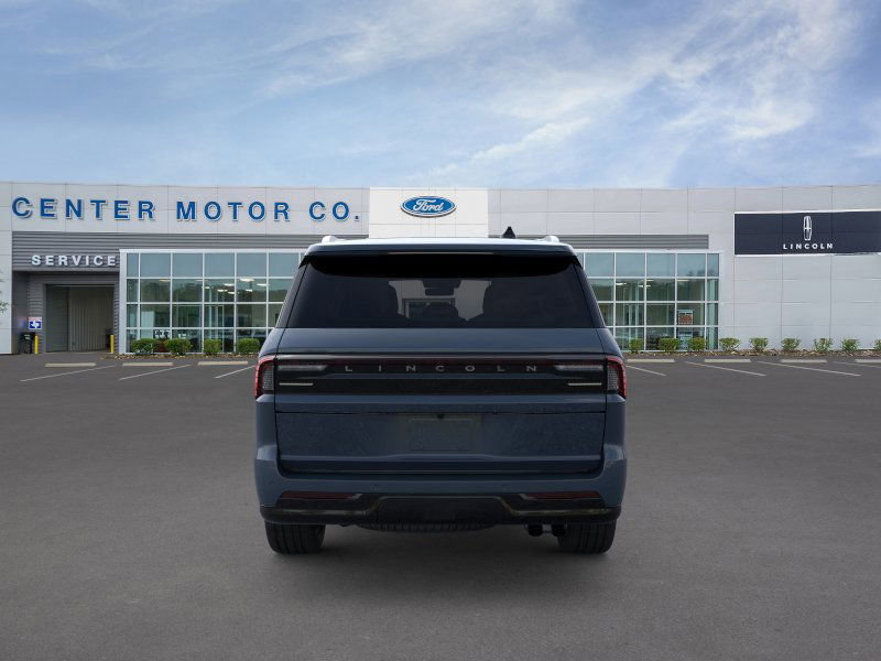 New 2025 Lincoln Navigator Reserve image 5