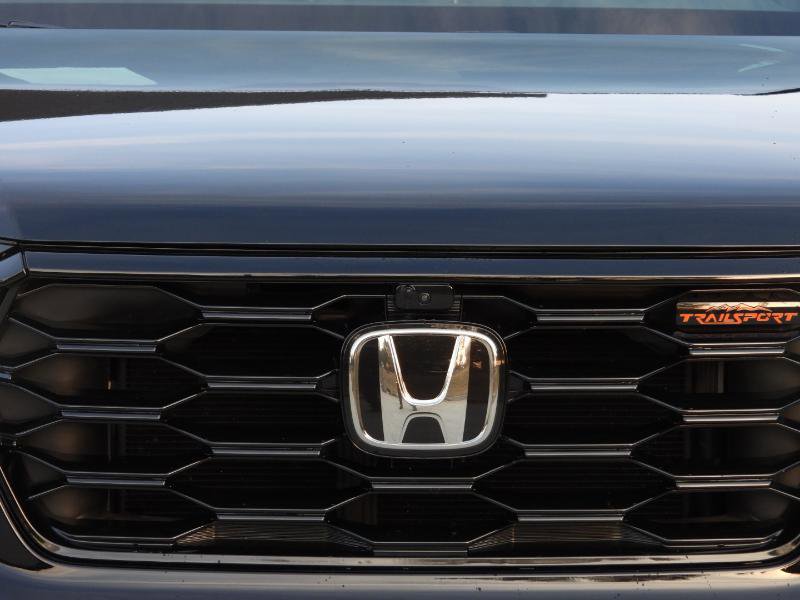 Used 2025 Honda Pilot TrailSport image 34