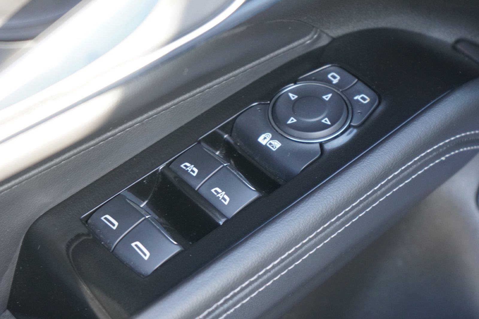 Used 2022 Cadillac CT4 Premium Luxury RWD image 19