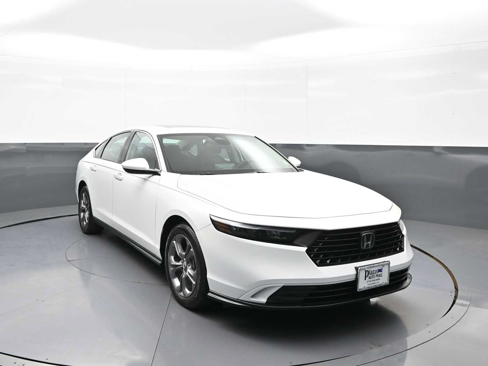 Certified 2024 Honda Accord EX image 3