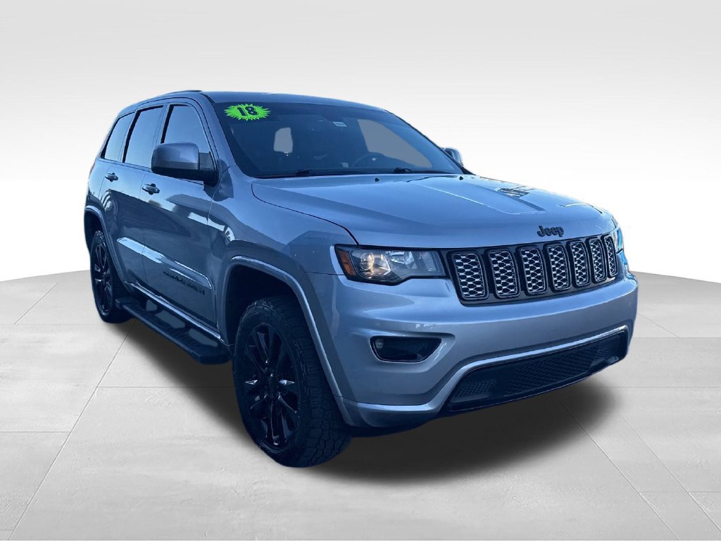 Used 2018 Jeep Grand Cherokee Altitude AWD/4WD image 18
