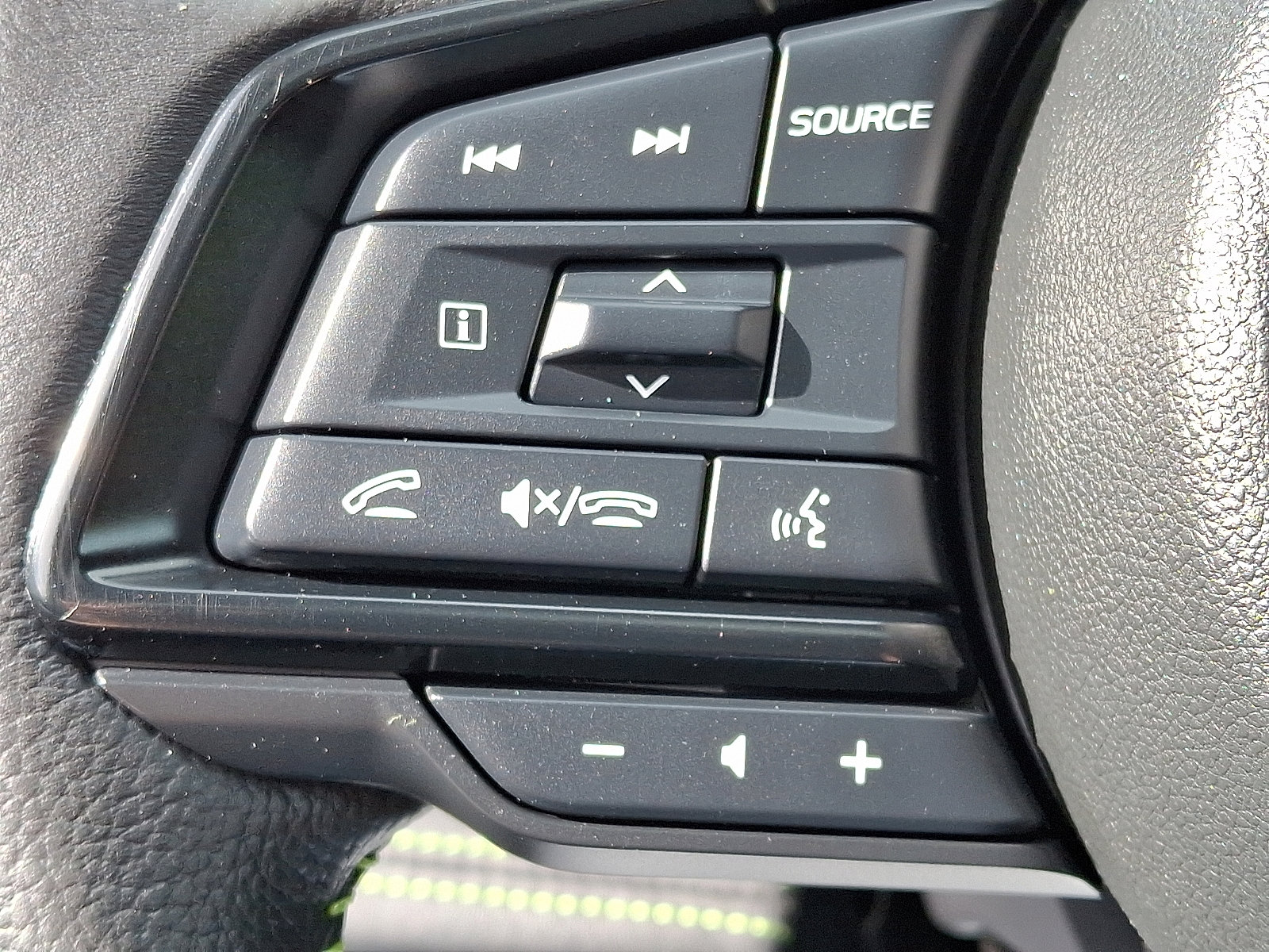 Used 2025 Subaru Outback Onyx Edition XT image 23