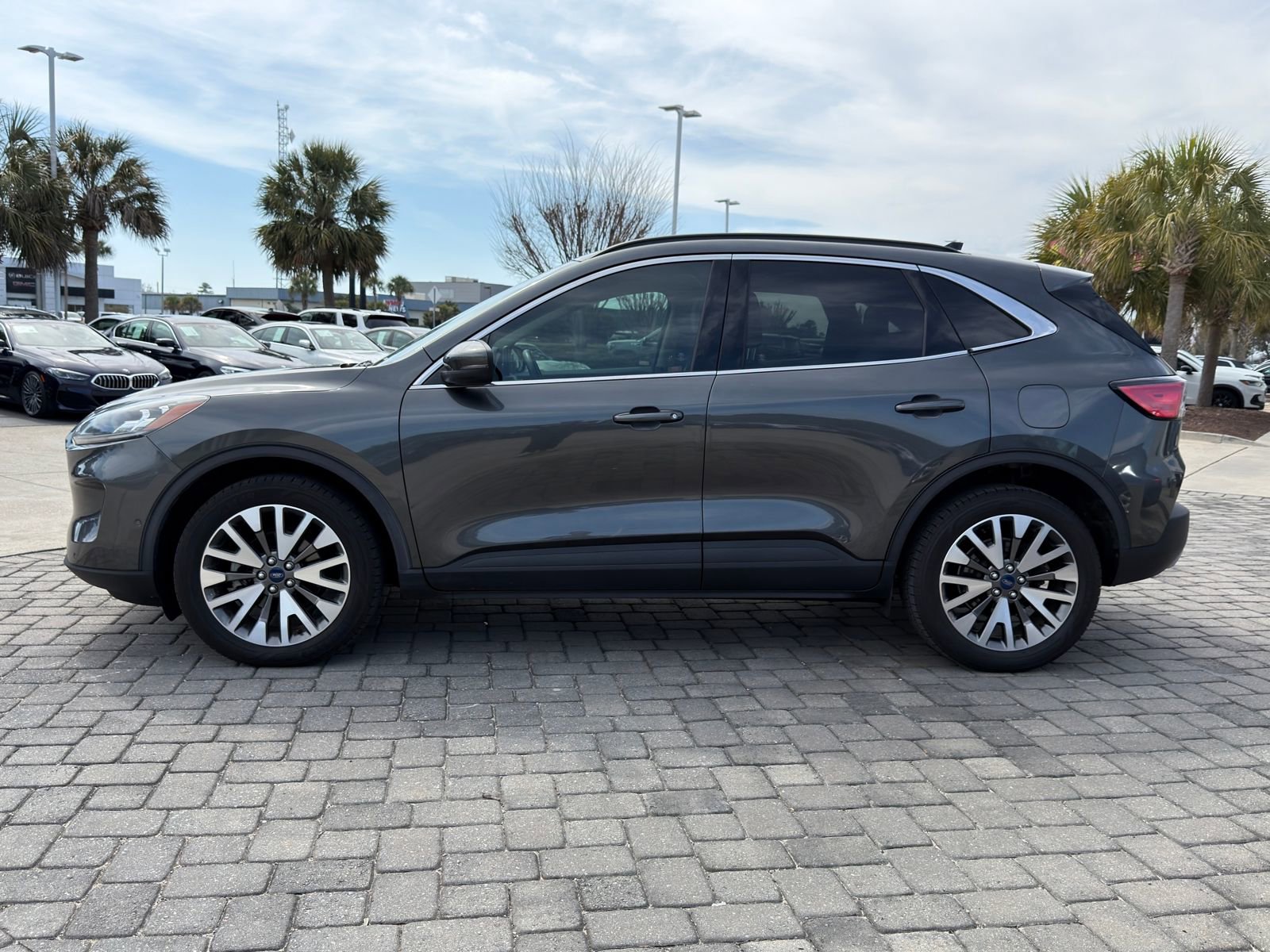 Used 2020 Ford Escape Titanium image 12