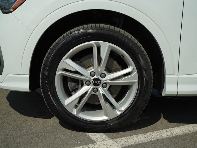 Used 2021 Audi Q3 2.0T Premium w/ Convenience Package image 11
