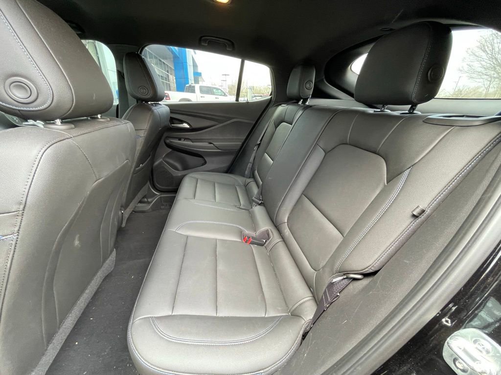 Used 2025 Buick Envista Sport Touring w/ Convenience II Package image 26