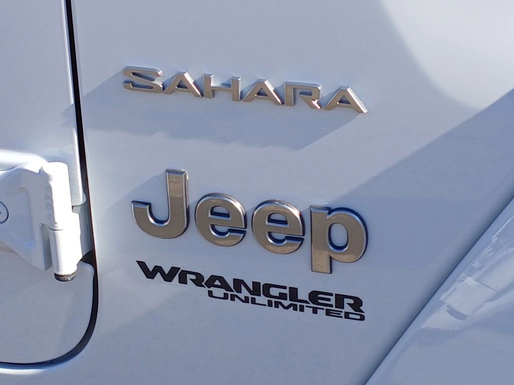 Used 2022 Jeep Wrangler Unlimited Sahara w/ LED Lighting Group image 26