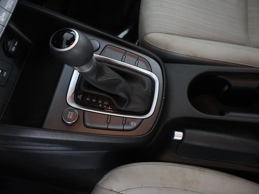 Used 2023 Hyundai Kona SEL w/ Cargo Package image 43