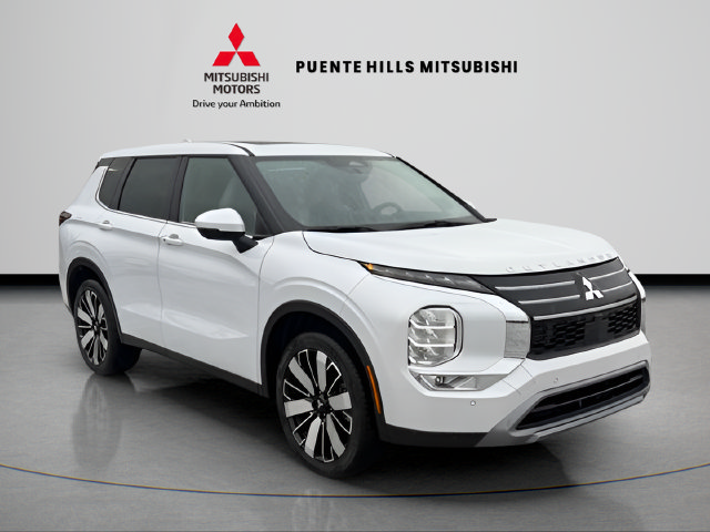 New 2026 Mitsubishi Outlander SE FWD image 3
