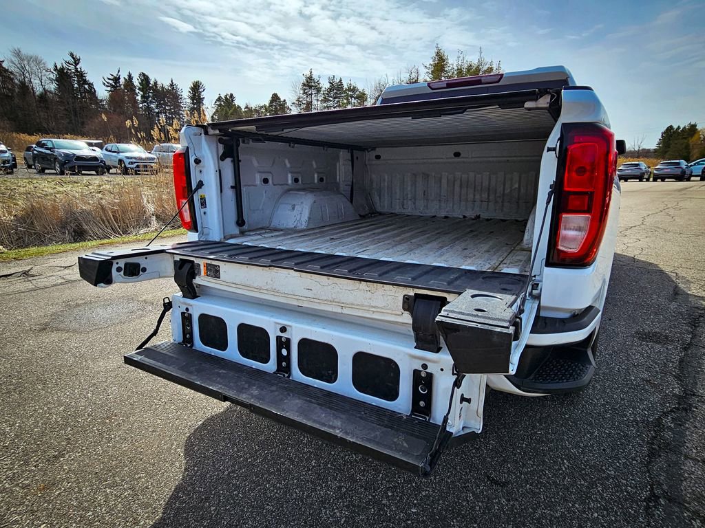 Used 2020 GMC Sierra 1500 Elevation w/ Elevation Value Package image 6