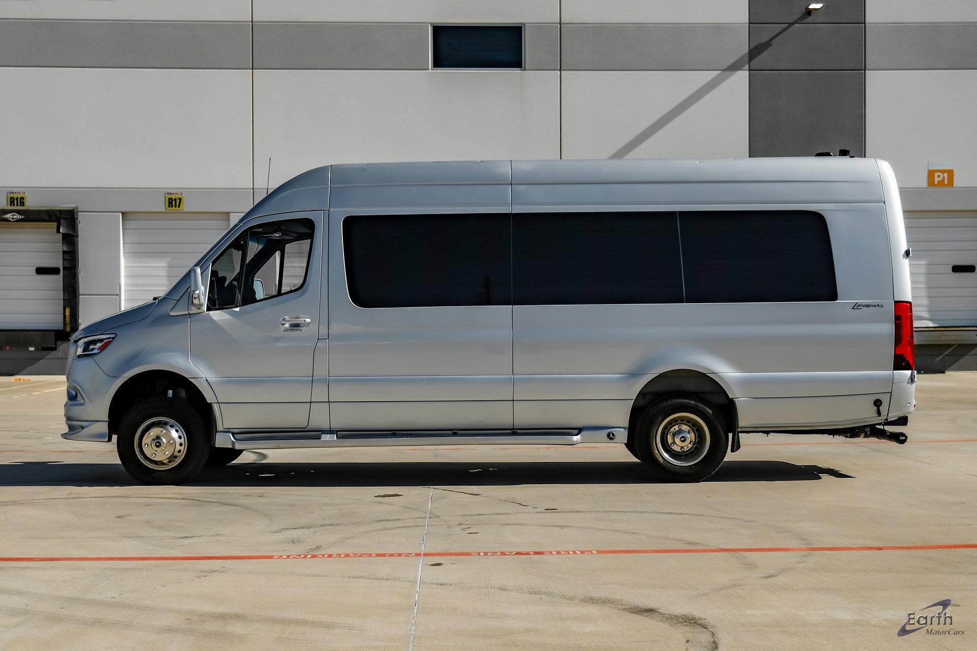 Used 2023 Mercedes-Benz Sprinter 3500 w/ Parking Package image 5