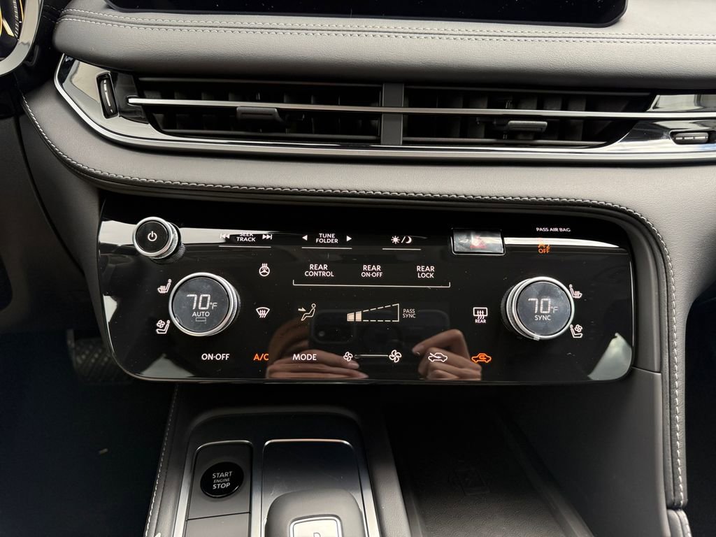 Certified 2026 INFINITI QX60 Luxe w/ Cargo Package image 5