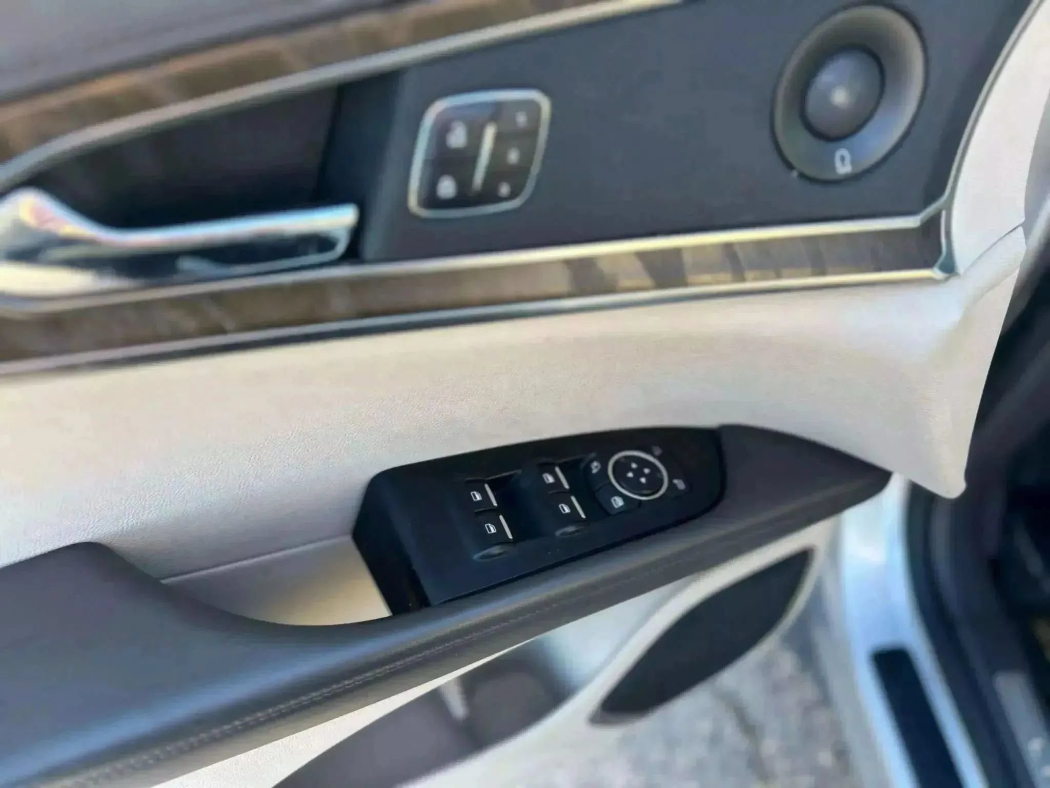 Used 2019 Lincoln Nautilus Reserve FWD image 23