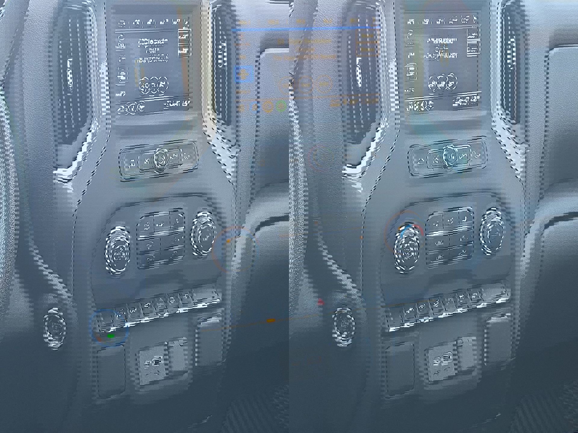 Used 2025 Chevrolet Silverado 1500 Custom w/ Turbomax Blackout Package image 17