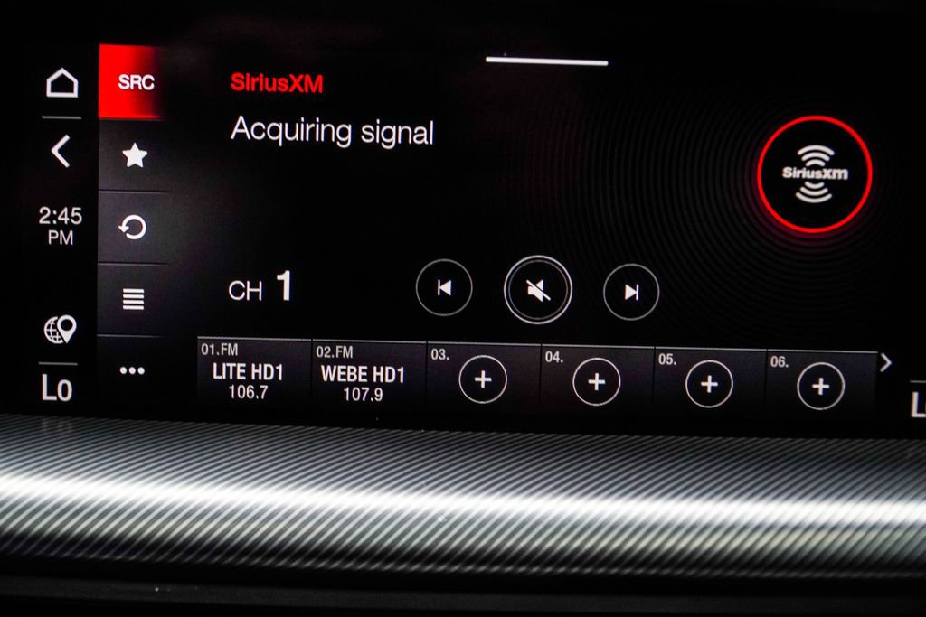 Used 2023 Alfa Romeo Stelvio Veloce AWD/4WD image 25