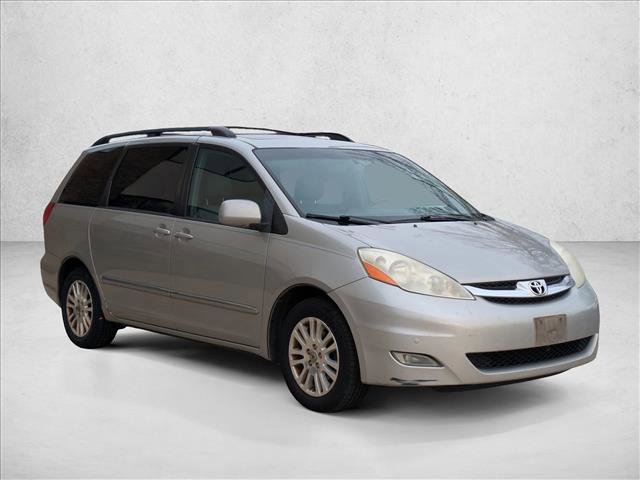 Used 2008 Toyota Sienna XLE Limited image 3