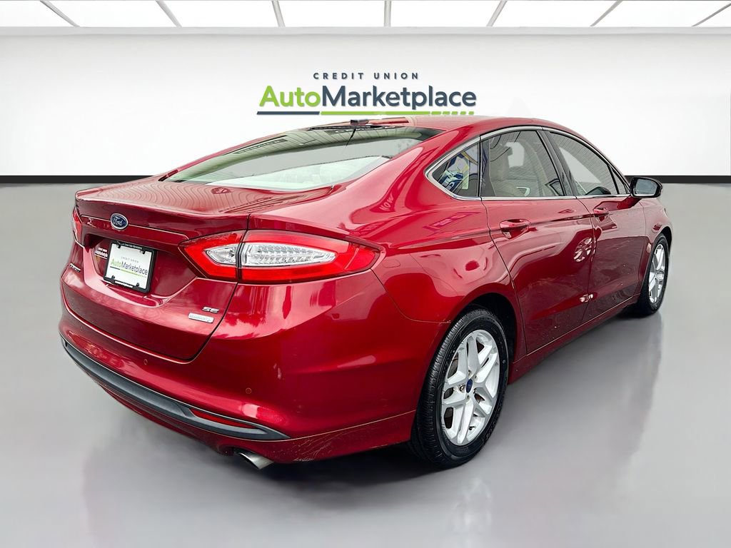Used 2015 Ford Fusion SE w/ Equipment Group 202A image 6