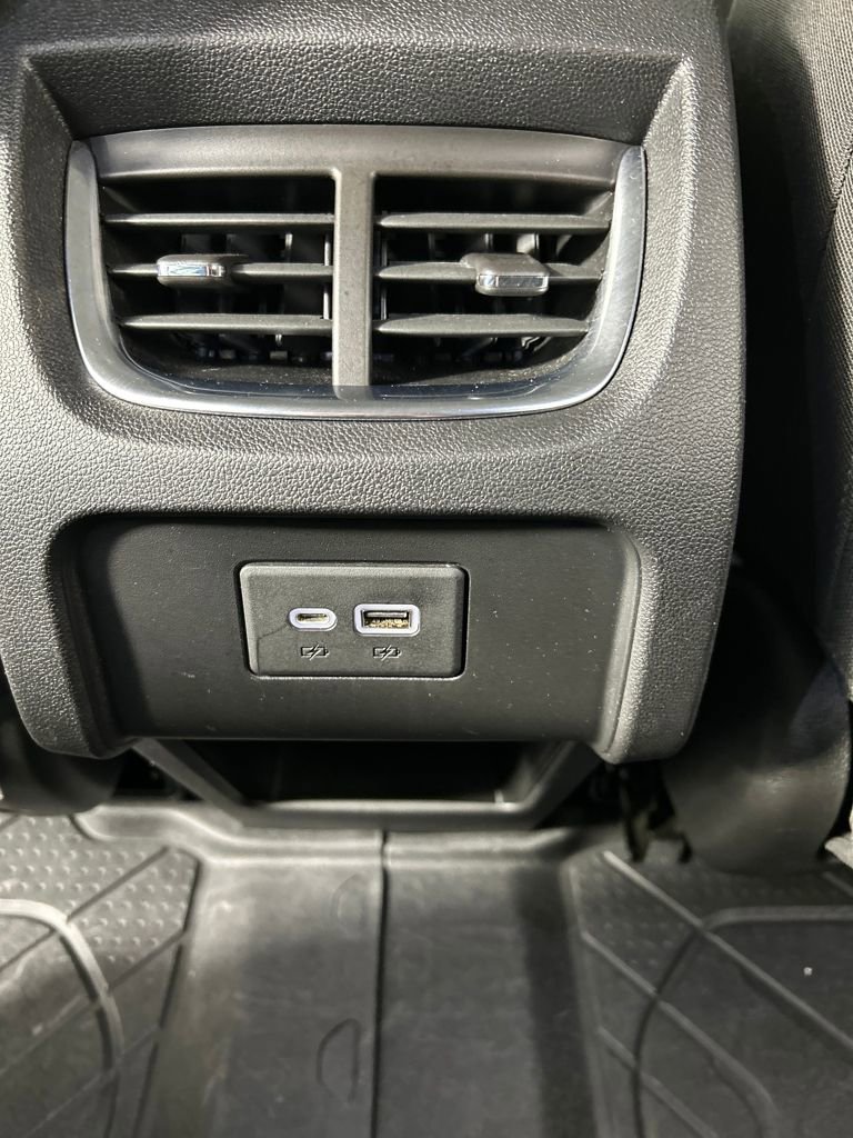 Used 2020 Chevrolet Blazer LT image 17