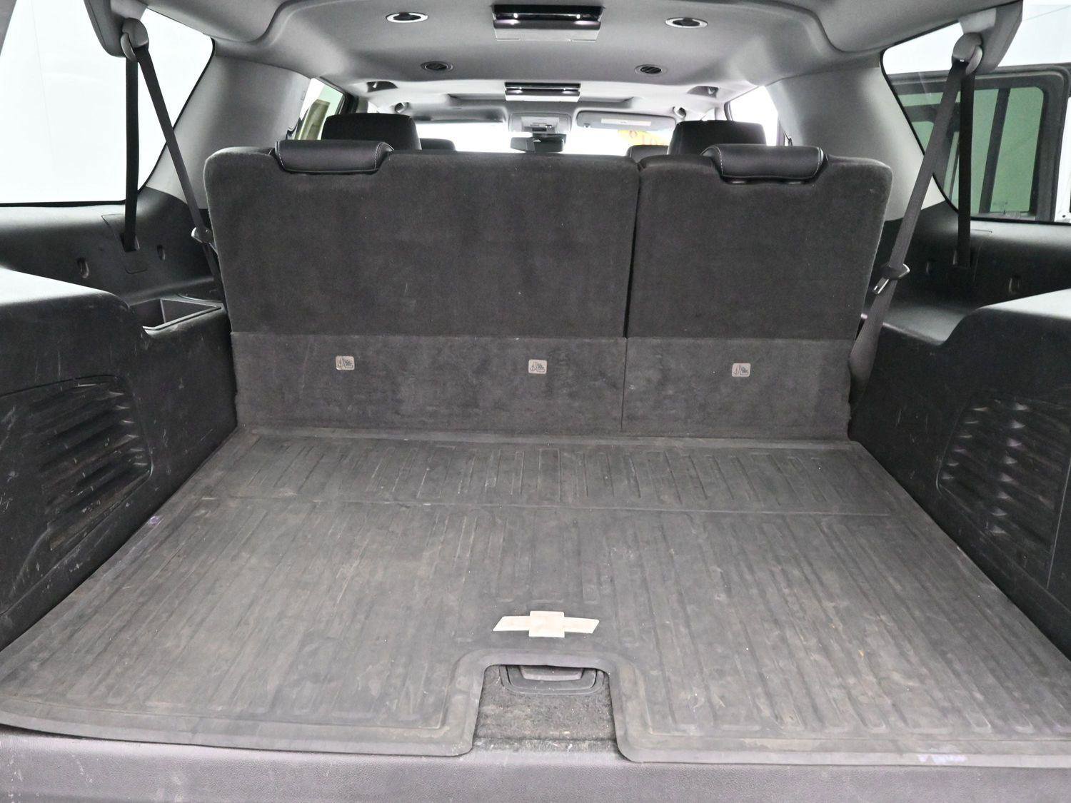 Used 2019 Chevrolet Suburban Premier AWD/4WD image 10