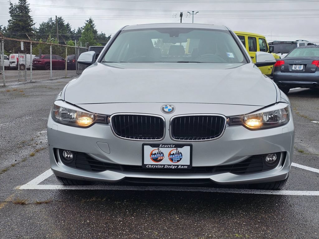 Used 2014 BMW 328i xDrive Sedan AWD/4WD image 3