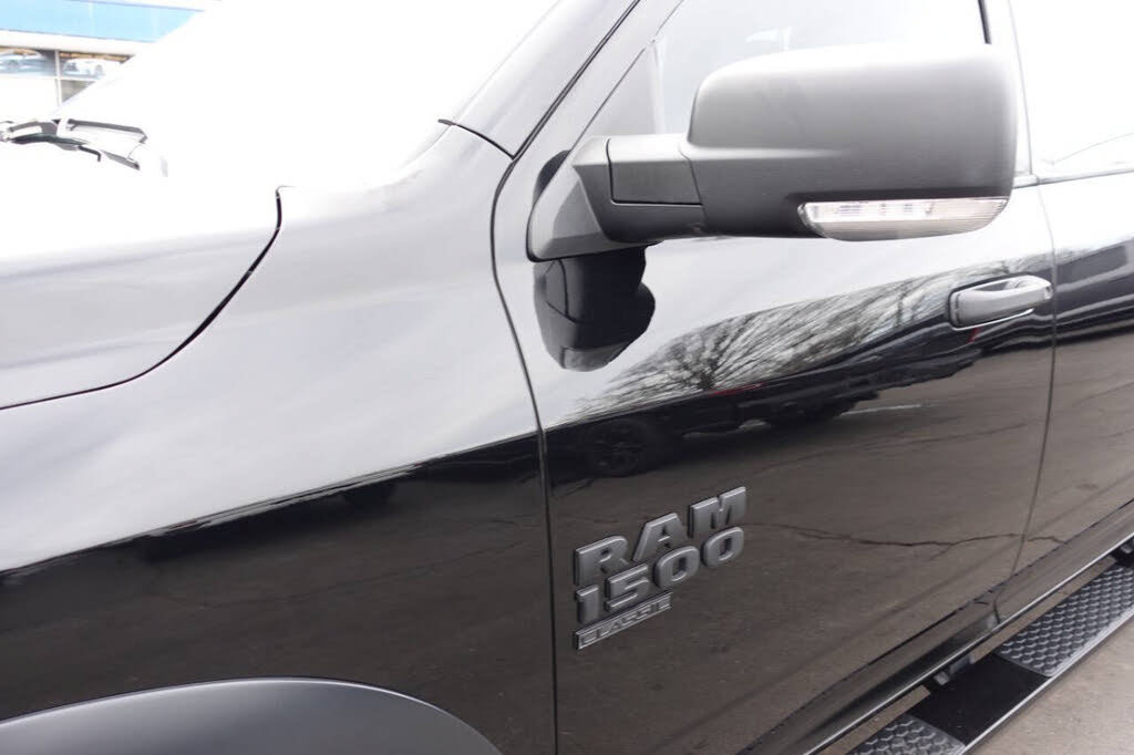 Used 2023 RAM 1500 Warlock AWD/4WD image 9
