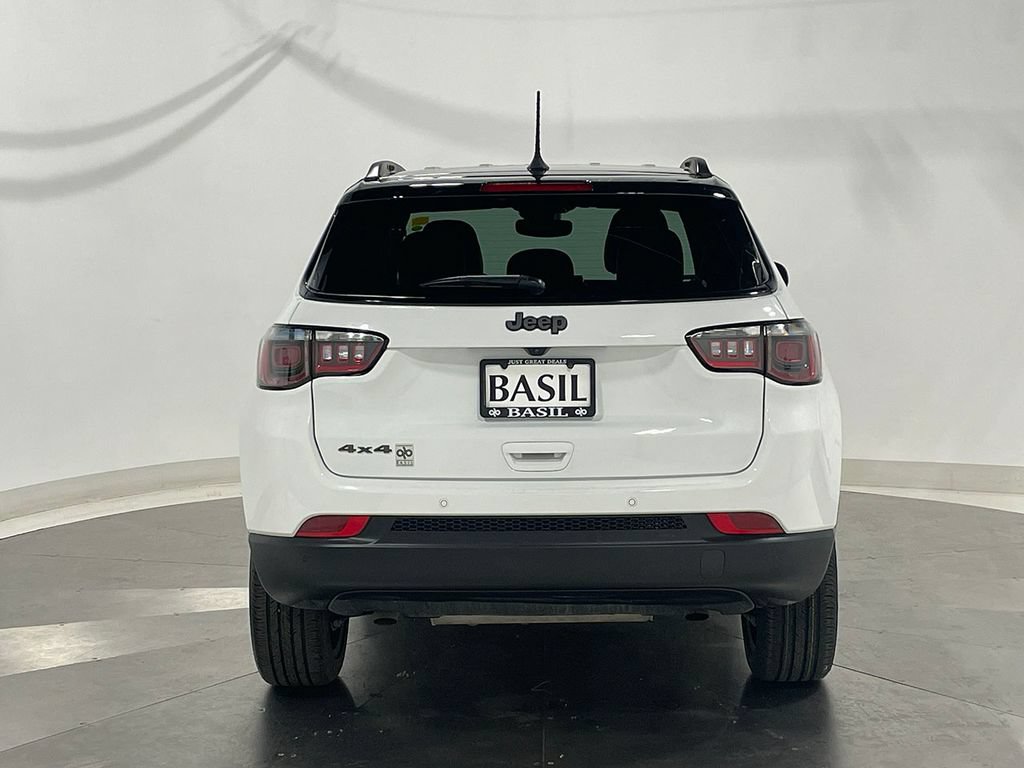 Used 2026 Jeep Compass Limited AWD/4WD image 12