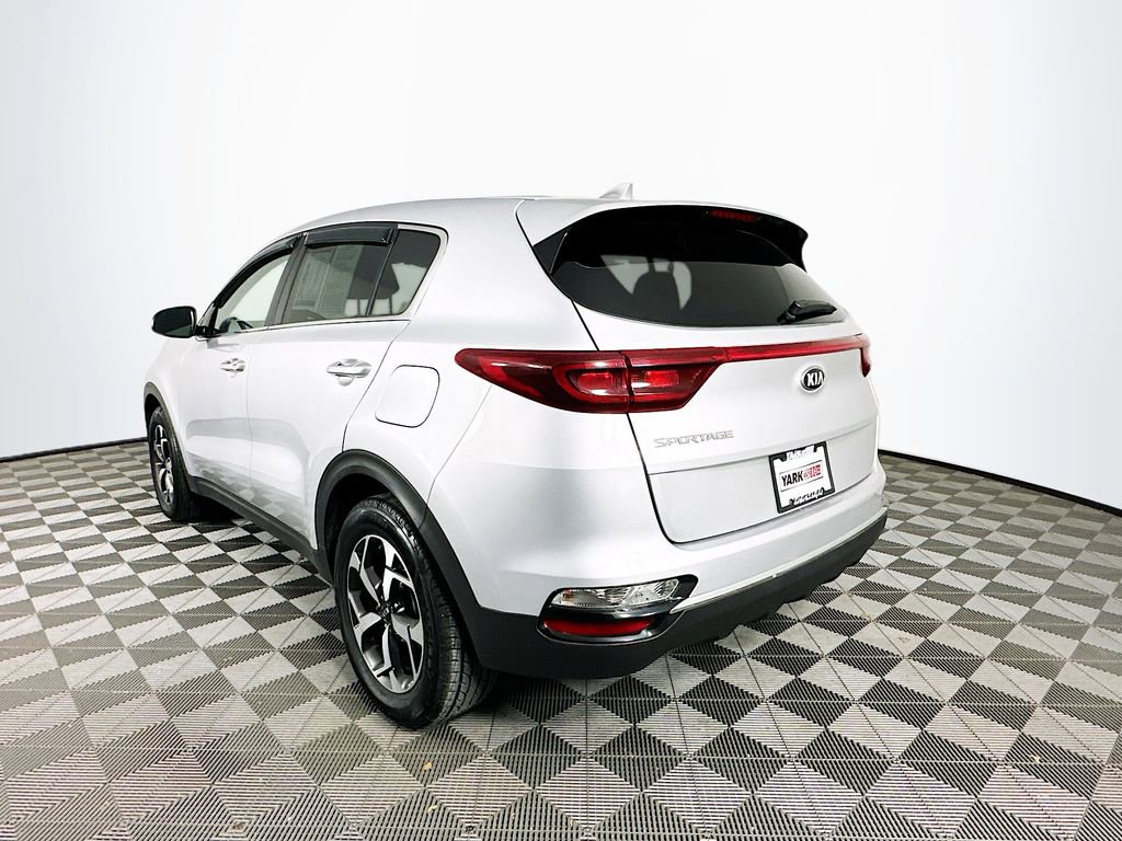 Used 2022 Kia Sportage LX image 7