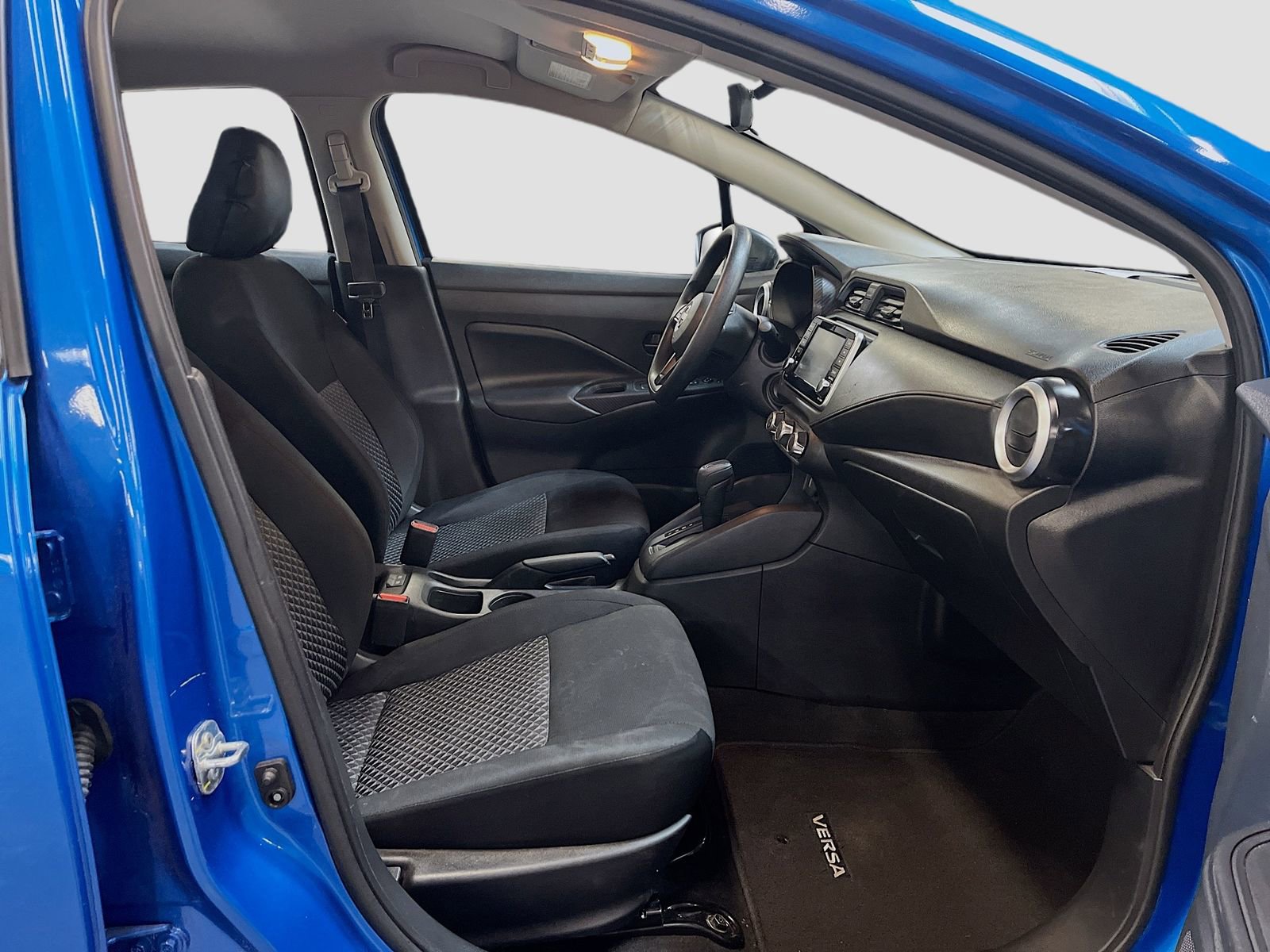 Used 2024 Nissan Versa S w/ S Plus Package image 25