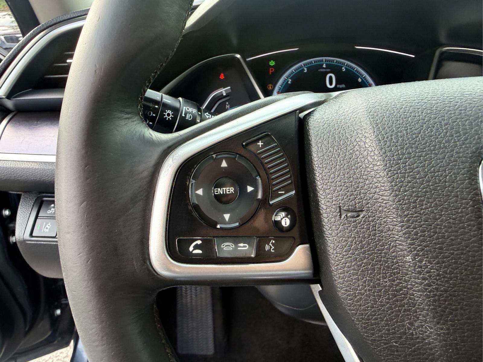Used 2017 Honda Civic Touring image 29