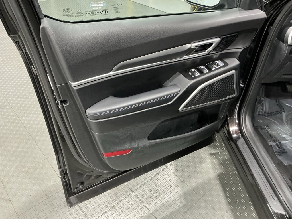 Used 2021 Kia Telluride S image 31