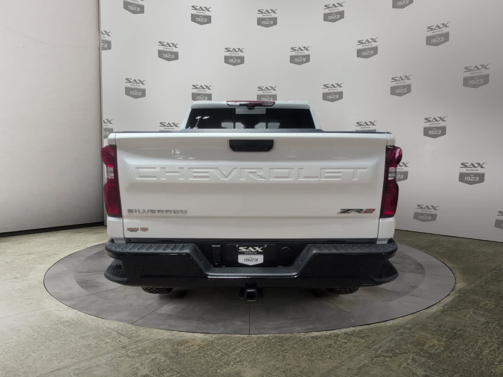 Used 2024 Chevrolet Silverado 1500 ZR2 w/ Technology Package AWD/4WD image 4