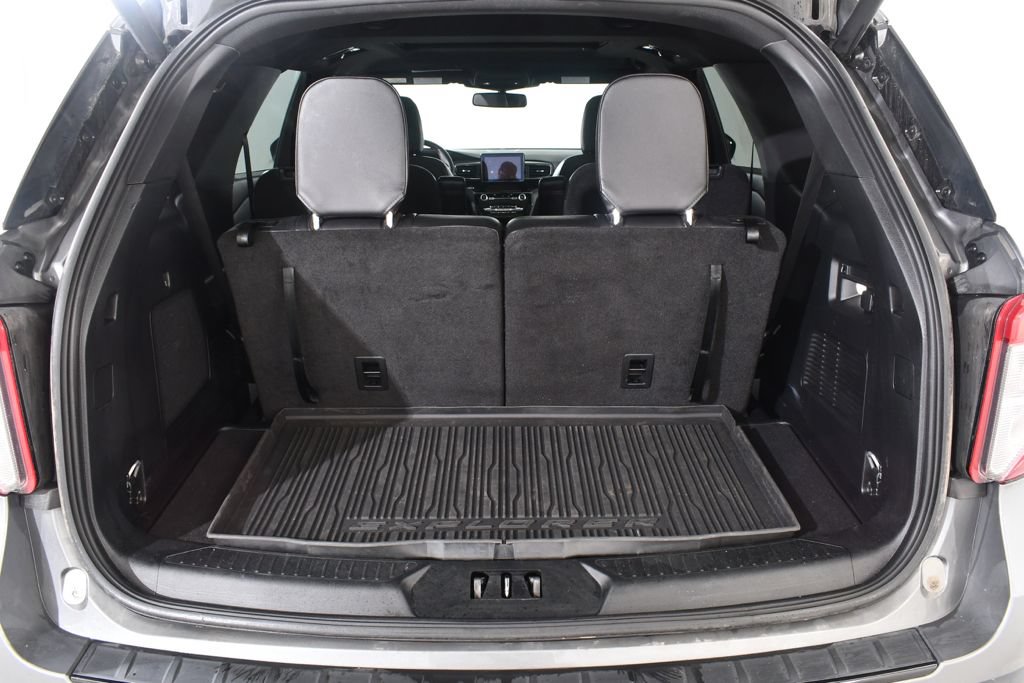 Used 2023 Ford Explorer ST-Line w/ Class IV Trailer Tow Package AWD/4WD image 21