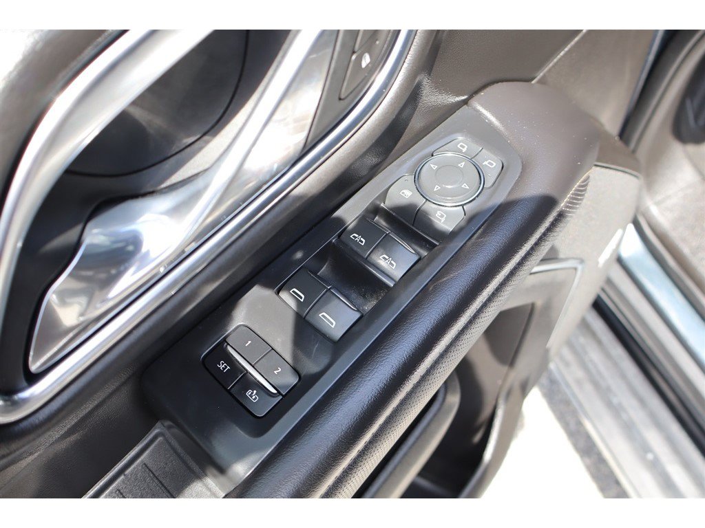Used 2021 Chevrolet Tahoe Premier AWD/4WD image 22