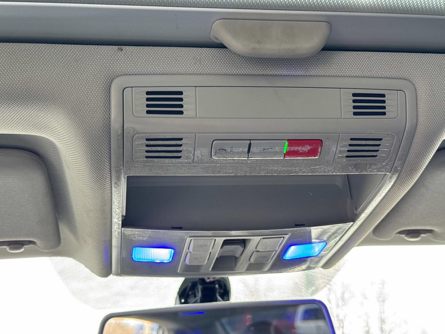 Used 2020 Volkswagen Jetta SE w/ SE Cold Weather Package image 19