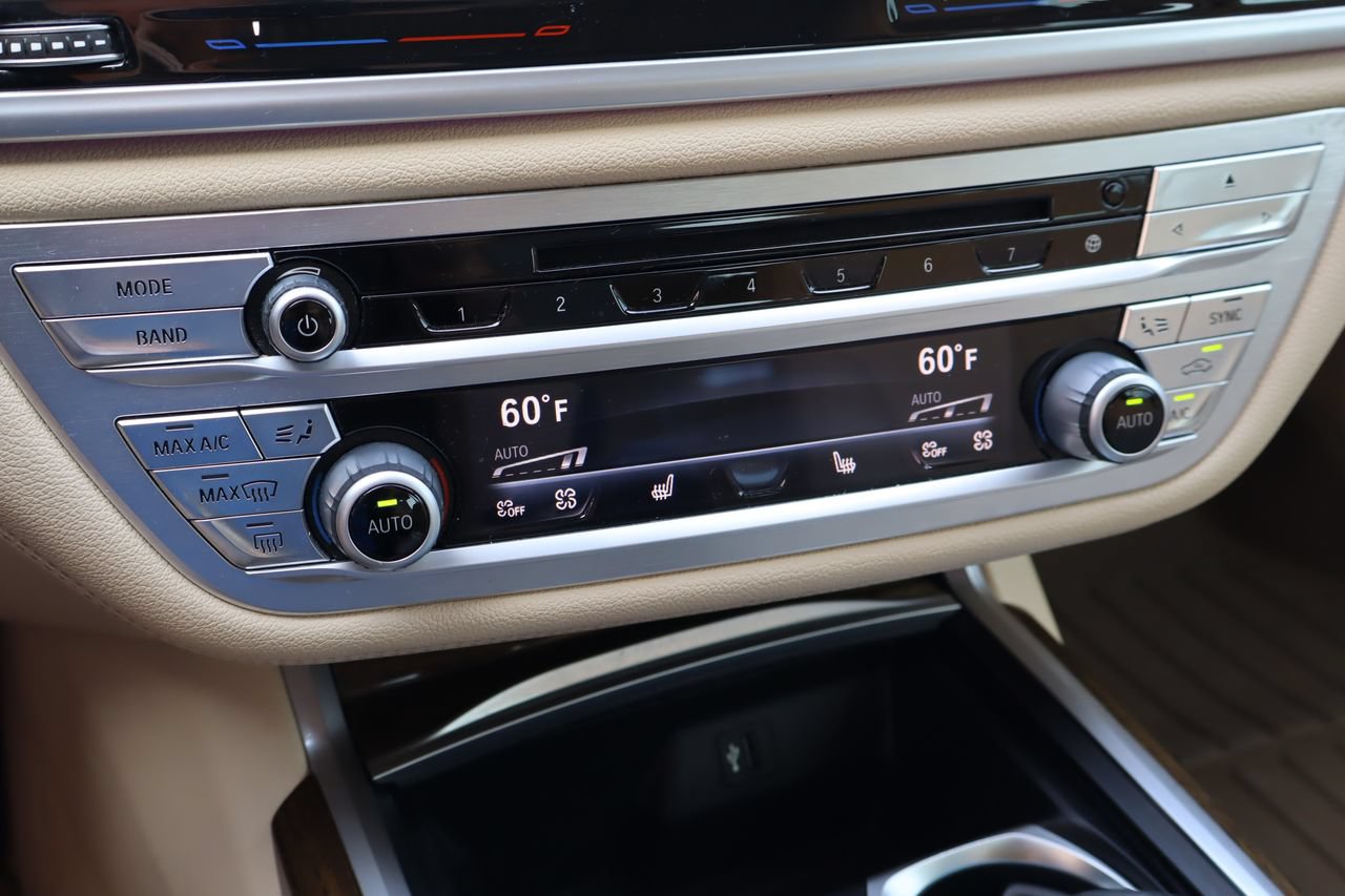 Used 2018 BMW 740i RWD image 25