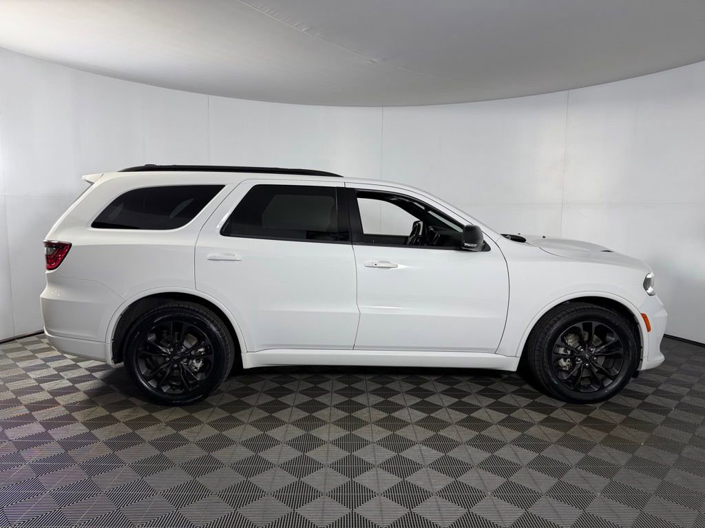 Used 2023 Dodge Durango GT RWD image 5