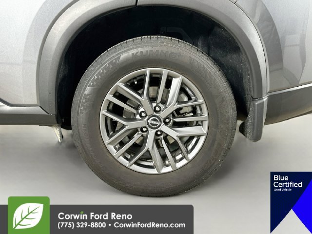 Used 2026 Nissan Rogue S FWD image 32
